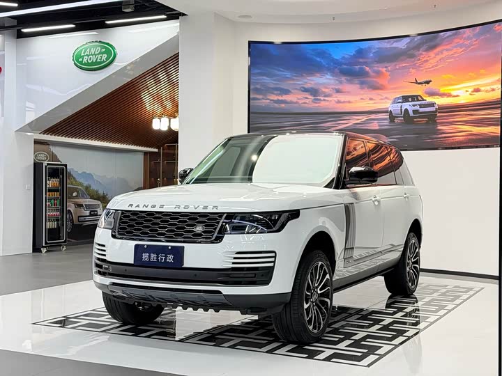 Range Rover 2022 3.0 L6 400PS Legendary Extended Classic Edition