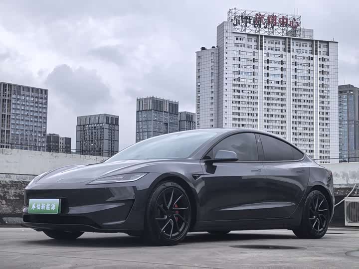 Model 3 2024 Performance All-Wheel Drive