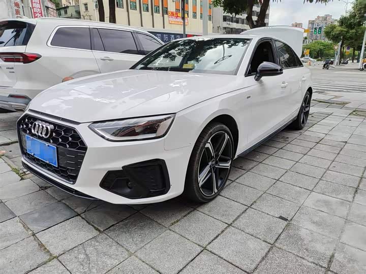Audi A4L 2024 40 TFSI luxury and dynamic model