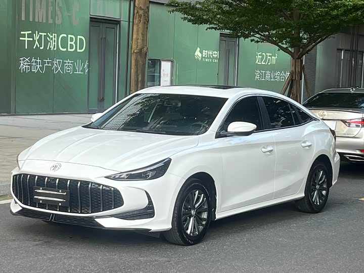 MG5 2025 180DVVT Global Deluxe Edition