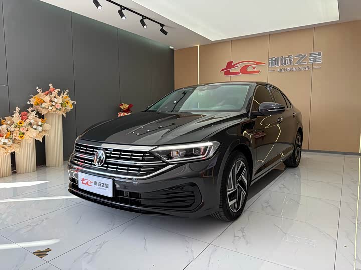 Sagitar 2024 300TSI DSG Super Edition