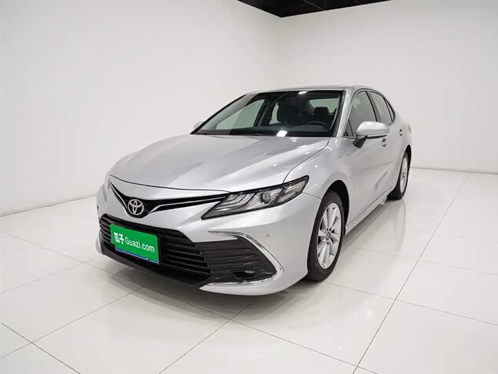 Camry 2021 2.0G Luxury Edition