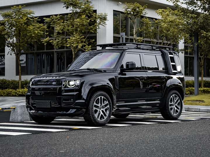 Land Rover Defender 2023 110 3.0T P400 Dark Special Edition