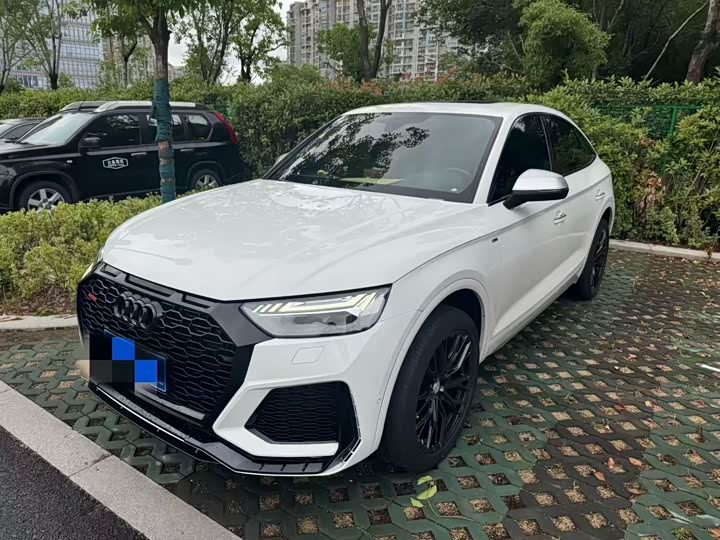 Audi Q5L Sportback 2022 40 TFSI luxury model