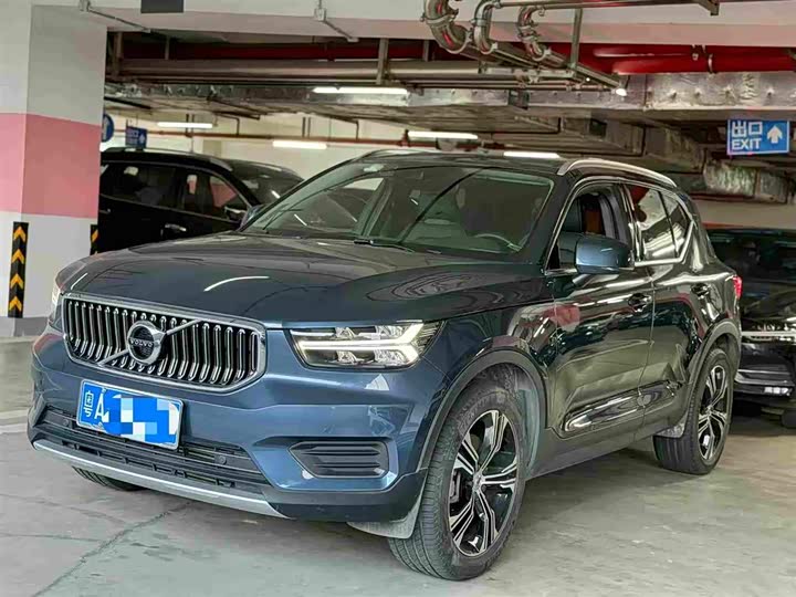 Volvo XC40 2021 T4 four-wheel drive Zhiyuan Deluxe Edition