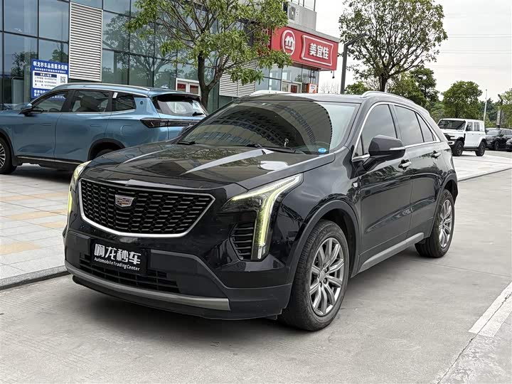 Cadillac XT4 2021 28T two-wheel drive luxury model