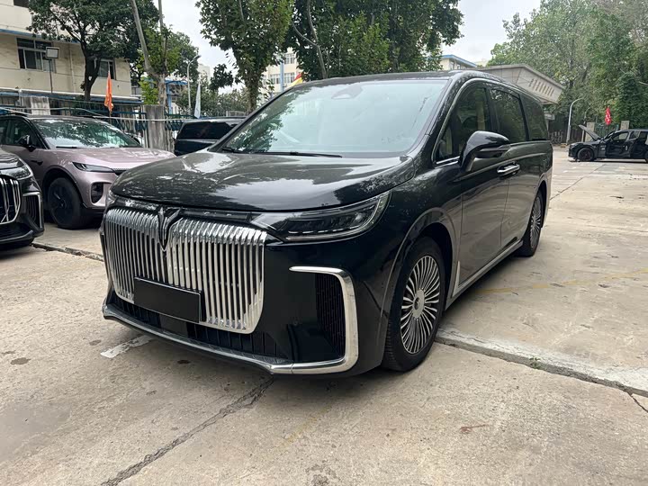 Lantu Dreamer 2025 PHEV four-wheel drive premium Kunpeng version