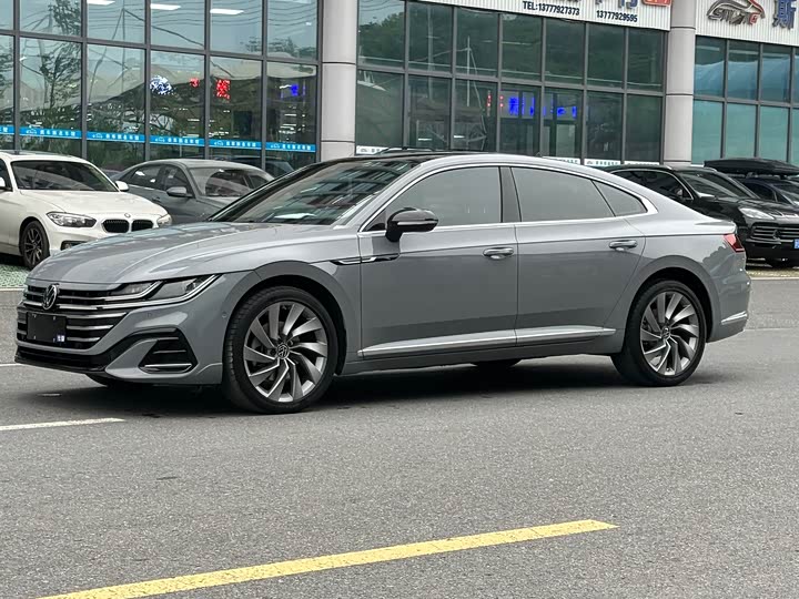 FAW-Volkswagen CC 2023 380TSI eye-catching version