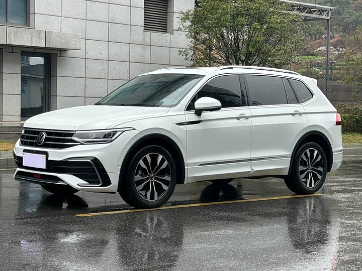 Tiguan L 2023 330TSI automatic two-wheel drive R-Line version