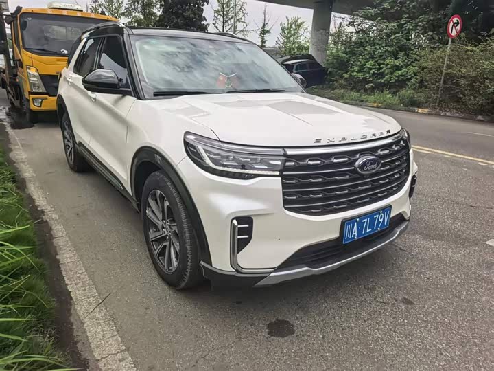 Explorer 2023 EcoBoost 285 four-wheel drive style plus version 7 seats