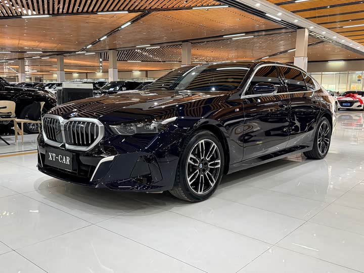 BMW 5 Series 2024 530Li Leading M Sports Package