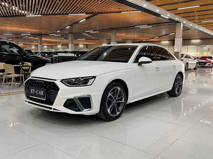 Audi A4L 2020 40 TFSI Fashionable and Dynamic