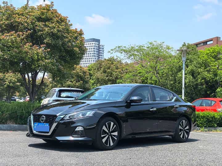 Teana 2021 2.0L XL Upper AD1 Smart Travel Navigation Edition