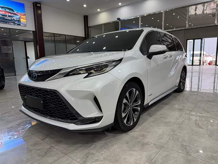 Grevia 2023 2.5L Hybrid Premium PLUS Edition