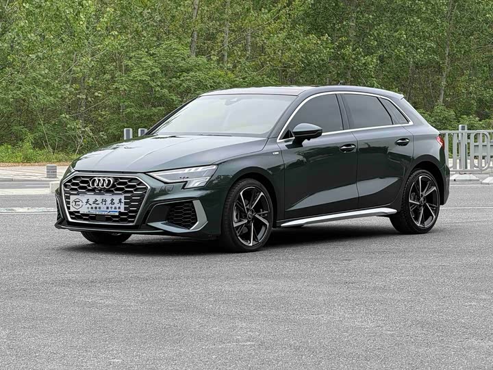 Audi A3 2023 Sportback 35 TFSI stylish and sporty
