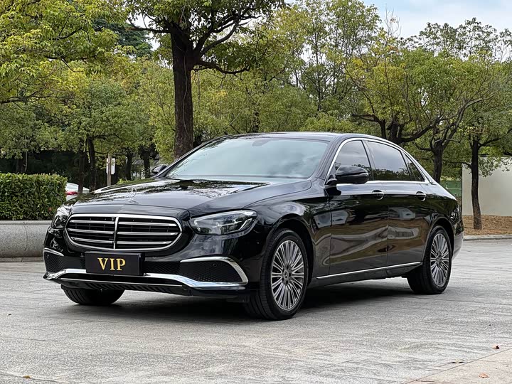 Mercedes-Benz E-Class 2023 E 300 L Fashion