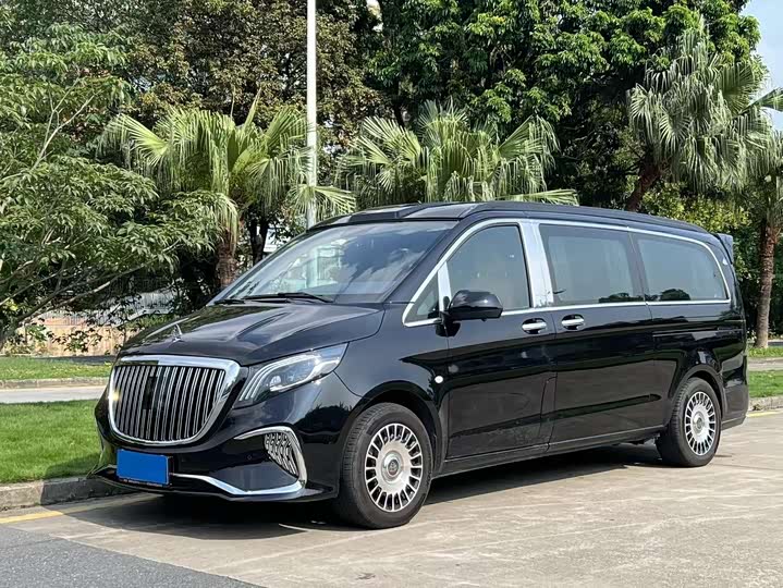 Vito 2023 2.0T Business Edition 7 seats
