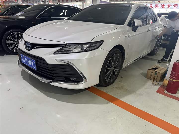 Camry 2023 Shuangqing 2.5HG Deluxe Edition