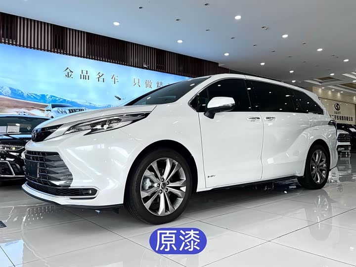 SIENNA 2024 2.5L Hybrid Premium Edition