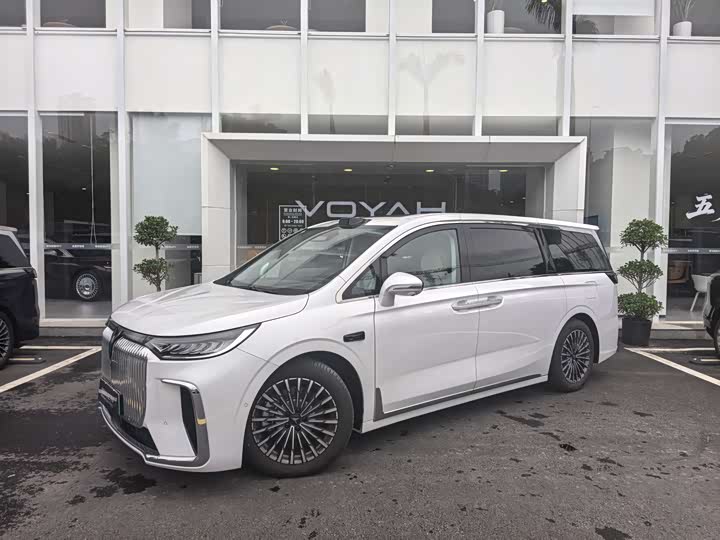 VOYAH Dream 2026 PHEV Qiankun Ultra