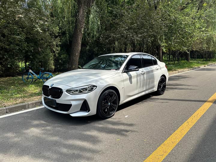 BMW 1 Series 2022 125i M Sports Night Edition