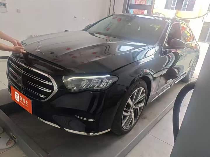 Mercedes-Benz E-Class 2024 E 300 L Fashion Model