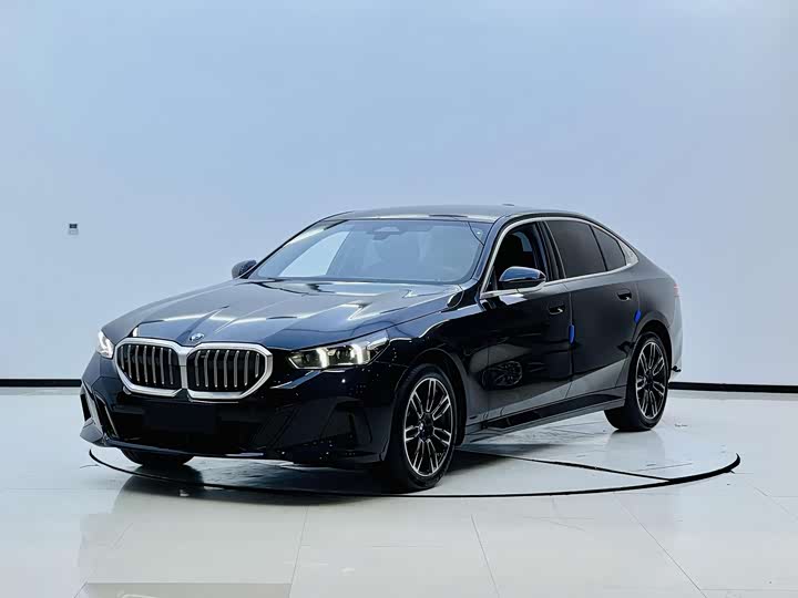BMW 5 Series 2026 525Li M Sports Package
