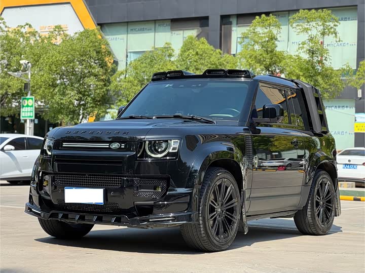 Land Rover Defender 2022 90 2.0T P300 Tiger Ambition Edition