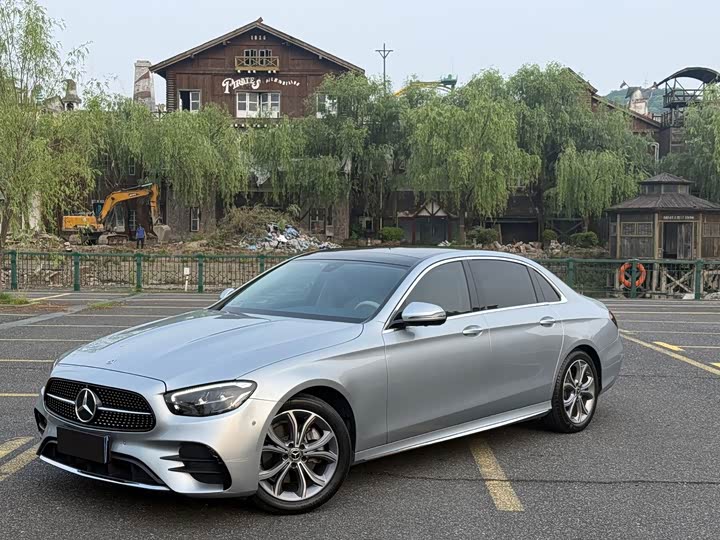 Mercedes-Benz E-Class 2022 facelift E 300 L sporty and stylish