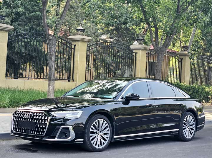 Audi A8 2023 A8L 50 TFSI quattro Premium Selection