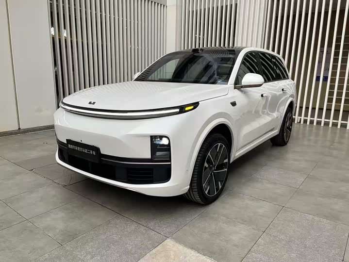 Ideal L9 2025 Ultra smart refresh version