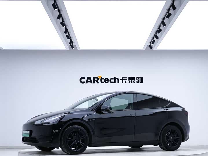 Model Y 2022 Refresh RWD