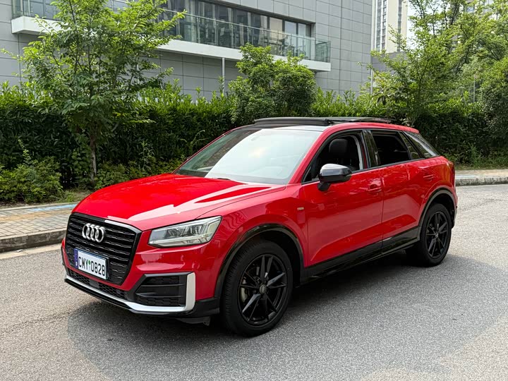 Audi Q2L 2021 model 35 TFSI aggressive dynamic model