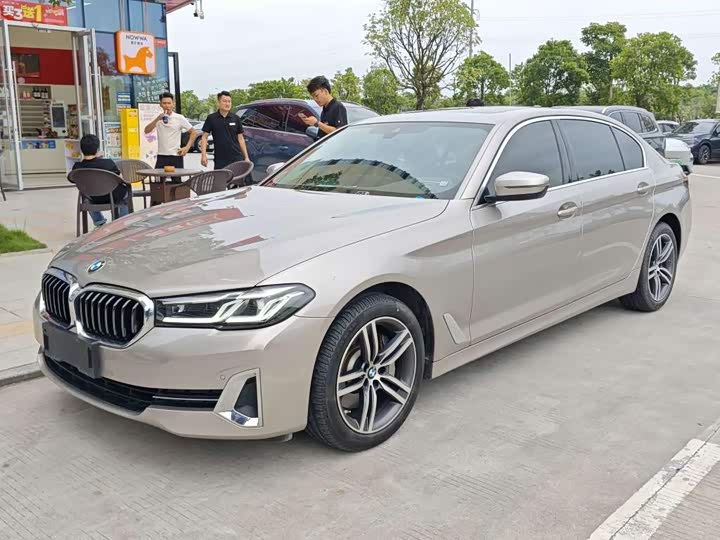 BMW 5 Series 2022 facelift 530Li leading model luxury package
