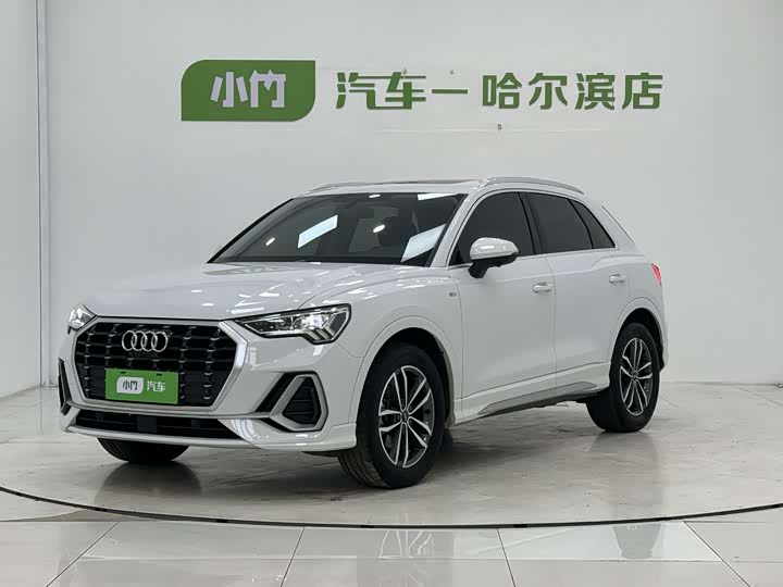 2023 Audi Q3 2023 35 TFSI aggressive and dynamic model (1.4T)