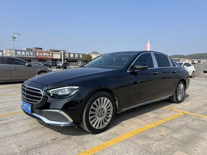 2022 Mercedes-Benz E-Class 2022 Facelift II E 300 L Luxury