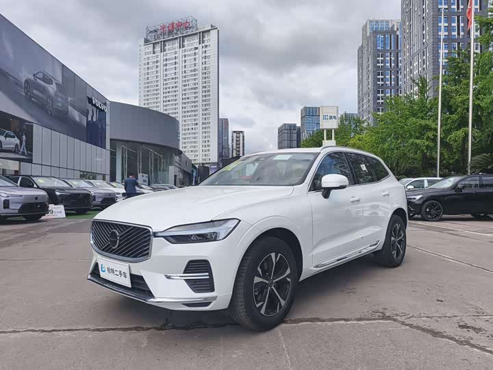 2026 Volvo XC60 2026 B5 four-wheel drive Zhiyi Luxury Edition