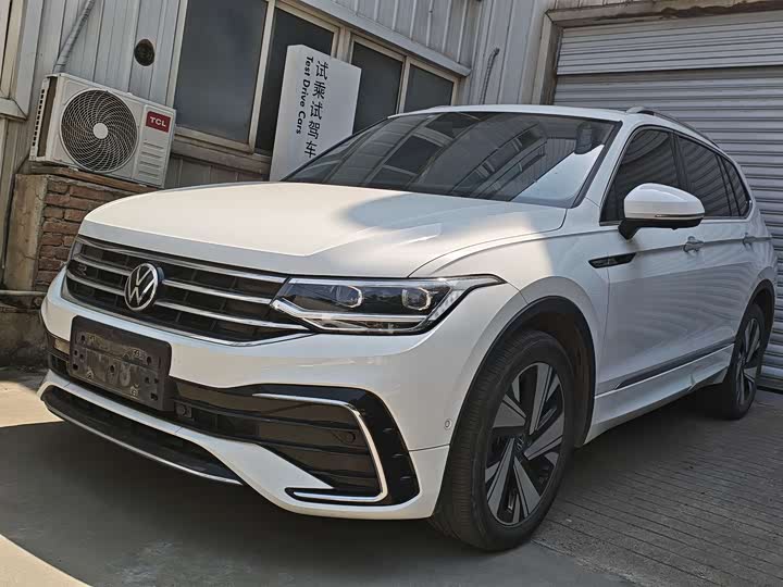 2023 Tiguan L 2023 facelift 380TSI automatic four-wheel drive R-Line Yuexiang version 7 seats