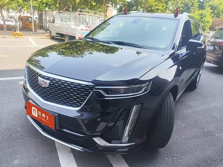 2022 Cadillac XT6 2022 2.0T six-seat four-wheel drive luxury model