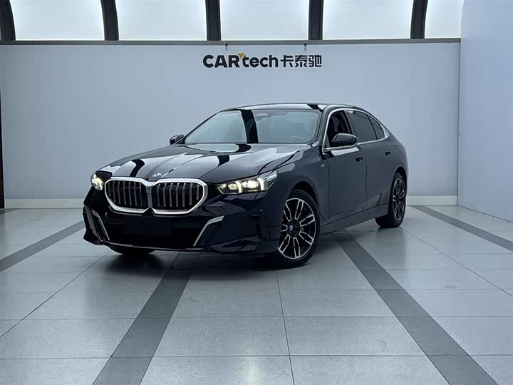 2024 BMW 5 Series 2024 530Li xDrive M Sports Package