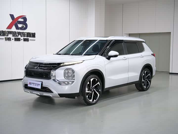 Outlander 2023 1.5T CVT four-wheel drive premium version 7 seats