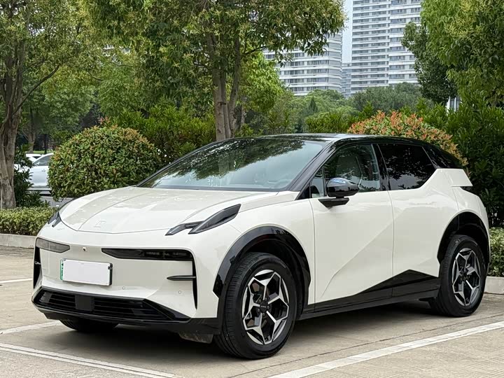Jikrypton X 2025 five-seater rear-wheel drive version