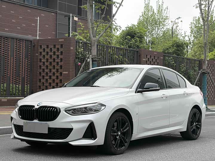 2023 BMW 1 Series 2023 125i M Sports Night Edition