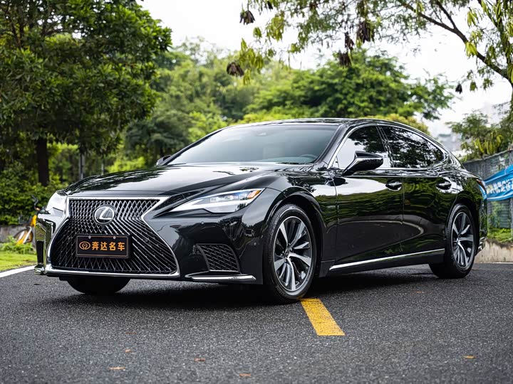 2023 Lexus LS 2023 500h Excellence Edition