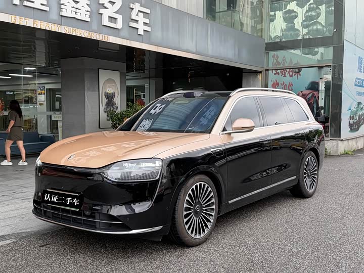 Wenjie M9 2024 extended range Max version 42kWh 6-seater version