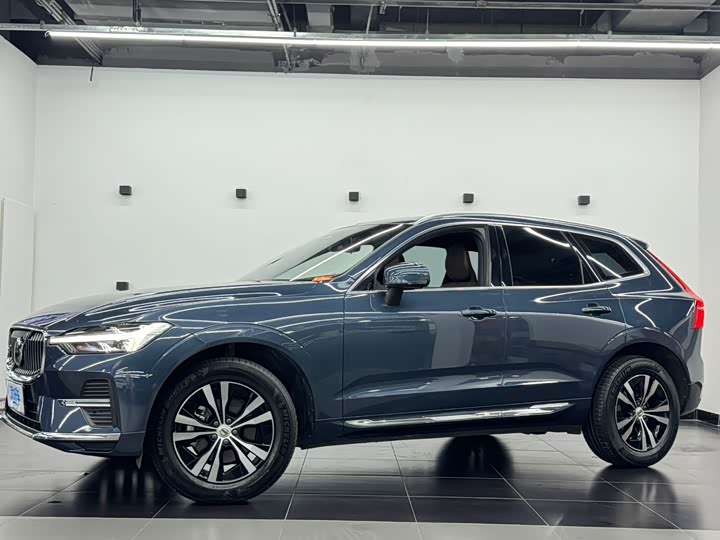 2023 Volvo XC60 2023 model B5 four-wheel drive Zhiyi luxury version