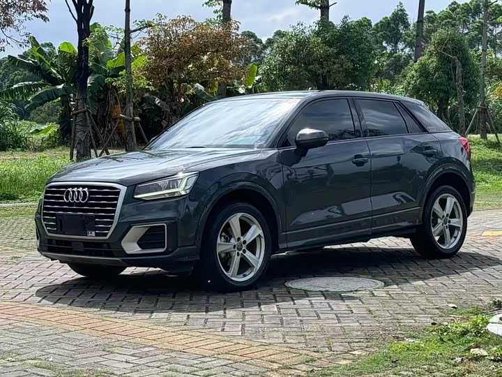 2021 Audi Q2L 2021 35 TFSI fashionable and dynamic