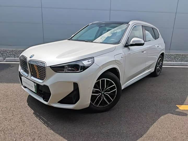 2025 BMW iX1 2025 eDrive25L M Sports Package