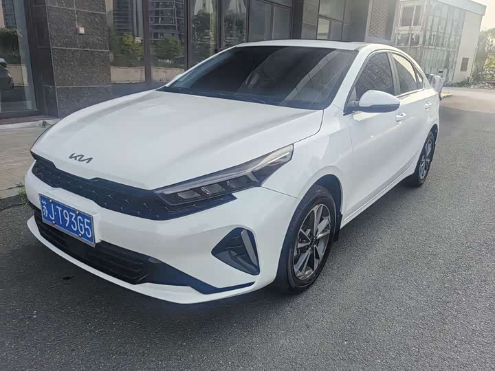 2023 Kia K3 2023 1.5L CVT Deluxe Edition