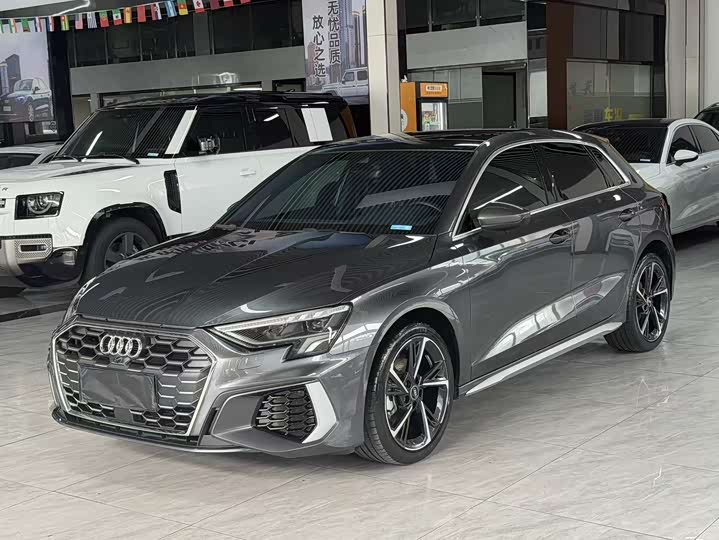 2023 Audi A3 2023 Sportback 35 TFSI stylish and sporty